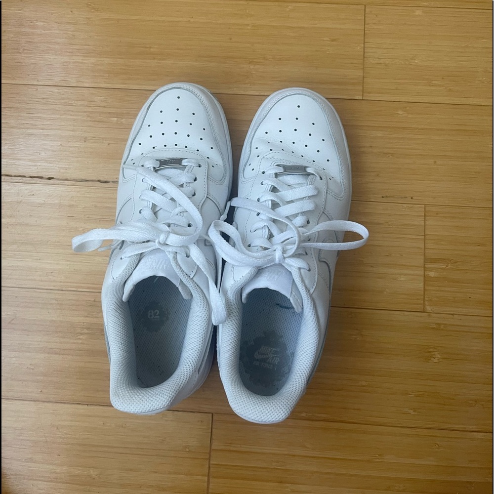 White Nike Air Force 1’s